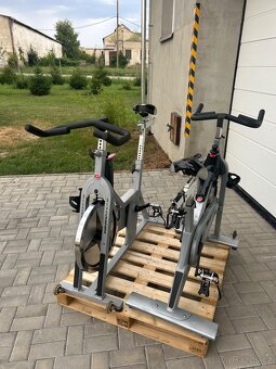 Schwinn spinningové bicykle - 8