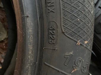 Prodám 4 ks zimních pneu Kleber Krisalp HP 3, 195/65 R15 - 8