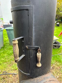 Gril s udírnou - lokomotiva - 8