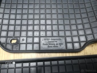 Prodám kompletní gumové autokoberce a vanu Škoda Octavia 1 - 8