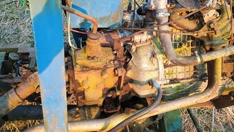 MALOTRAKTOR, DOMADĚL - 8