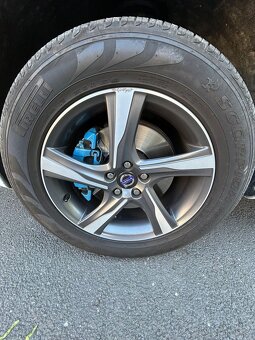 Volvo XC60 2.4D AWD R-design facelift - 8