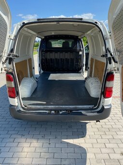 Toyota HiAce 2,5 TD D4D, r.v. 2012, koupeno v ČR, 1. majitel - 8