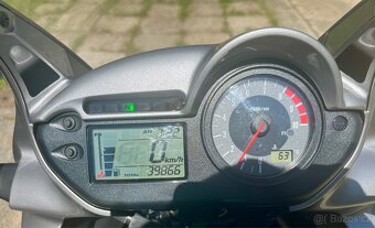 Honda Transalp 700 ABS - 8