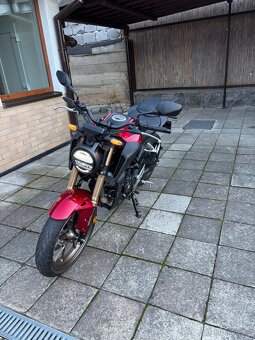 Honda CB125R - 8
