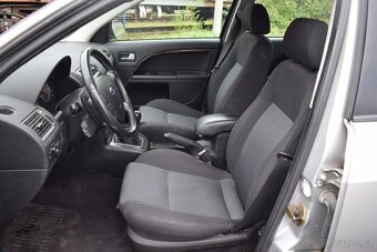 Ford Mondeo 1,8 i GHIA,PO SERVISU,BEZ KOROZE - 8