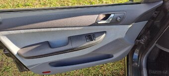 Fabia 1,4 MPI 50kw 2002 - 8