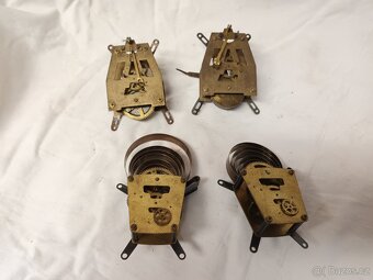 22 ks strojků do hodin - 8