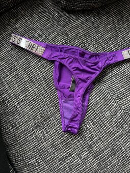 Spodní prádlo - tanga Victoria’s Secret M - 8