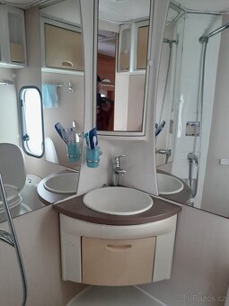 Prodám obytné auto CHAUSSON - 8