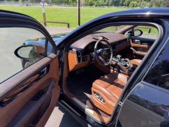 2020 Porsche Cayenne S AWD 3.0 - 8