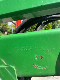 Čelní nakladač John Deere 583 - 8