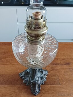 STAROŽITNÁ PETROLEJKA VE STYLU ART NOUVEAU, FRANCIE, 1900 - 8