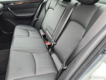Mercedes-Benz Třídy C 180 K BI-XEN/KŮŽE/VYHŘ.SED/PDC/ALU/PC/ - 8
