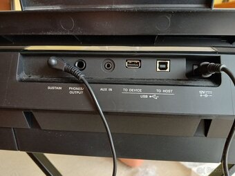 Klávesy Yamaha PSR E463 - 8