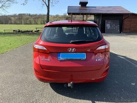 Hyundai i30, 1,6GDI 99kW,ČR,2.maj. serviska + sada pneu - 8