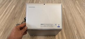 Mini notebook / tablet Lenovo 2v1 - 8