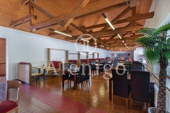 Prodej vícegenerační dům, 1 300 m2 - okres Benešov - 8