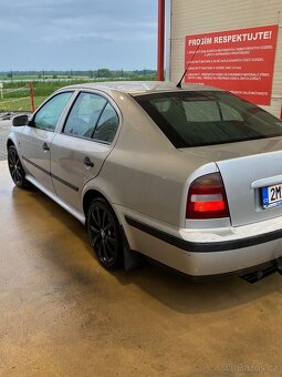 Škoda octavia 1.8T +LPG - 8