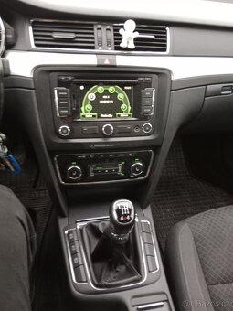 Škoda Superb kombi 2.0tdi 4x4 103 kw manuální převodovka - 8