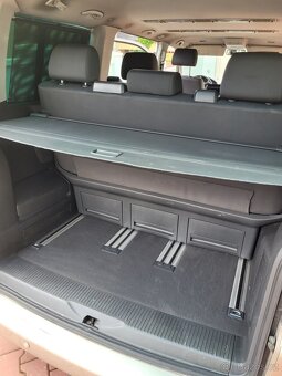 VW Multivan T5,2,5 TDI,128kW,7 míst,1.majitel - 8