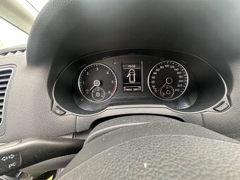 VW Sharan DSG - 8