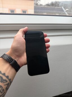 Apple iPhone 16 pro max 512GB černý titanium black - 8