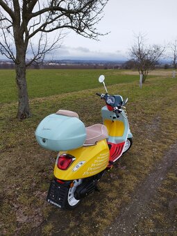 Vespa primavera 125 r.v. 2022 - 8