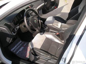ŠKODA OCTAVIA II COMBI RS 2.0 TDi 125KW RV-12/2008 - 8
