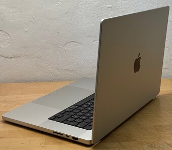 MacBook Pro 16” 2021/32GB RAM/M1 PRO/512GB SSD/Záruka - 8