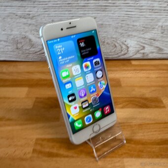 Iphone 8 64GB, bílý (12 měsíců záruka) - 8
