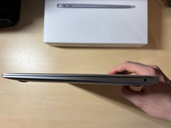 MacBook Air M1 (16 GB / 512 GB / 8jádrové GPU) - 8