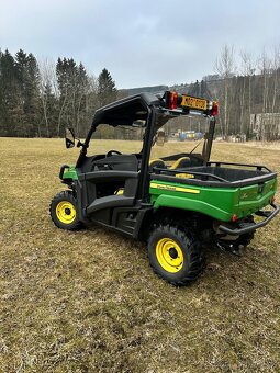 Užitkové vozidlo JOHN DEERE GATOR XUV 590M - 8