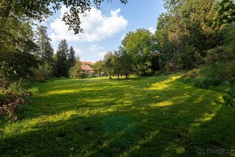 Prodej původní zemědělské usedlosti s rozlehlým pozemkem 7.8 - 8