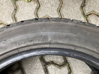 Zimní pneu 225/45/17 - 8