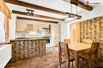 Prodej rodinného domu v Hroznětíně - 8