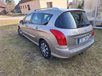 Peugeot 308 SW 7místné - 8