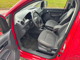 VW Caddy 1.6TDI - nové v ČR - provoz 9/2013 - 8