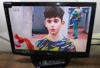 LCD televize 55 cm LG, 22 palců, nemá DVBT2 - 8