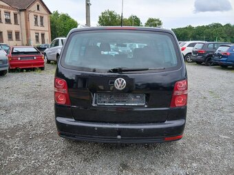 VW Touran, 2.0 TDI, DSG, Xenon, tažné - 8