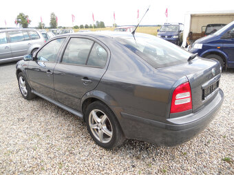 Škoda Octavia 1.9 TDi 74Kw TOUR - 8