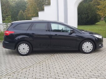 Ford Focus 1.5 TDCi, 2015, pěkný stav - 8