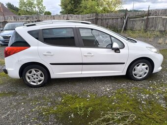 Peugeot 207 SW 1,4i 16v VTI 95 Urban Move - 8