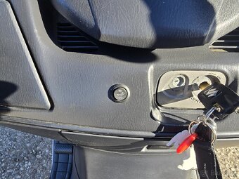 Suzuki Burgman 650 - 8