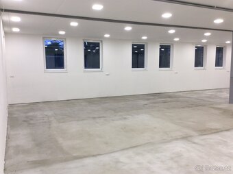 Volná hala 200 M2 v Kochánkách - 8