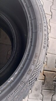 Prodám 2 x zimní pneu Continental 275/35/19 - 8