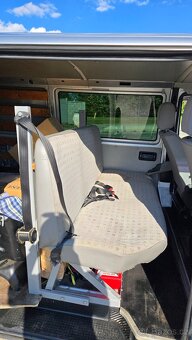 VW Transporter T4 2.5TDi 65KW - 8
