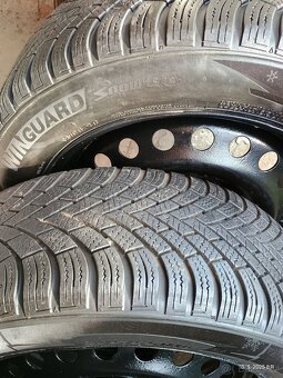 Zimní pneu 205/55 R16 obuté na plechu 5x108 + dojezdovka - 8