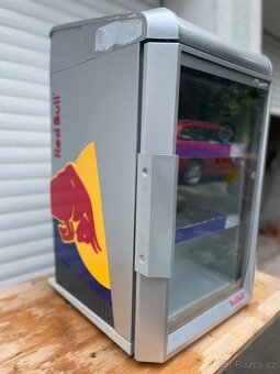 Lednička Redbull - 8