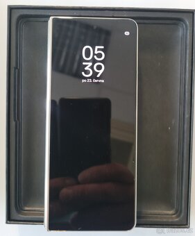 Prodám SAMSUNG Galaxy Z Fold4 5G 12/256 GB - 8